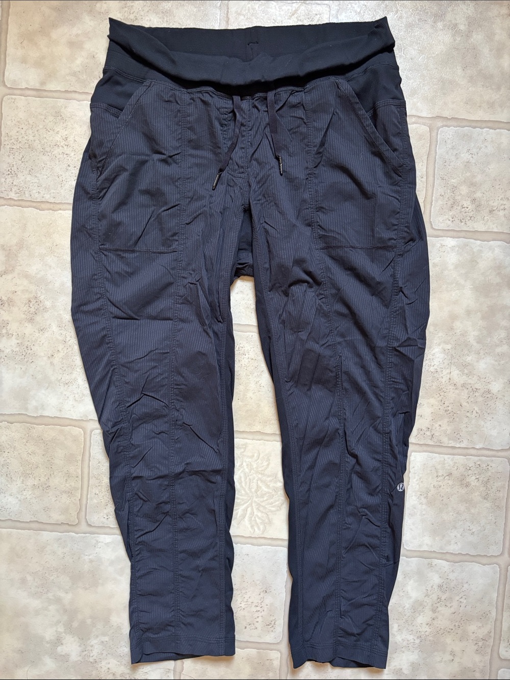 Lululemon Black Dance Studio Capri Pants Women’s Size 10